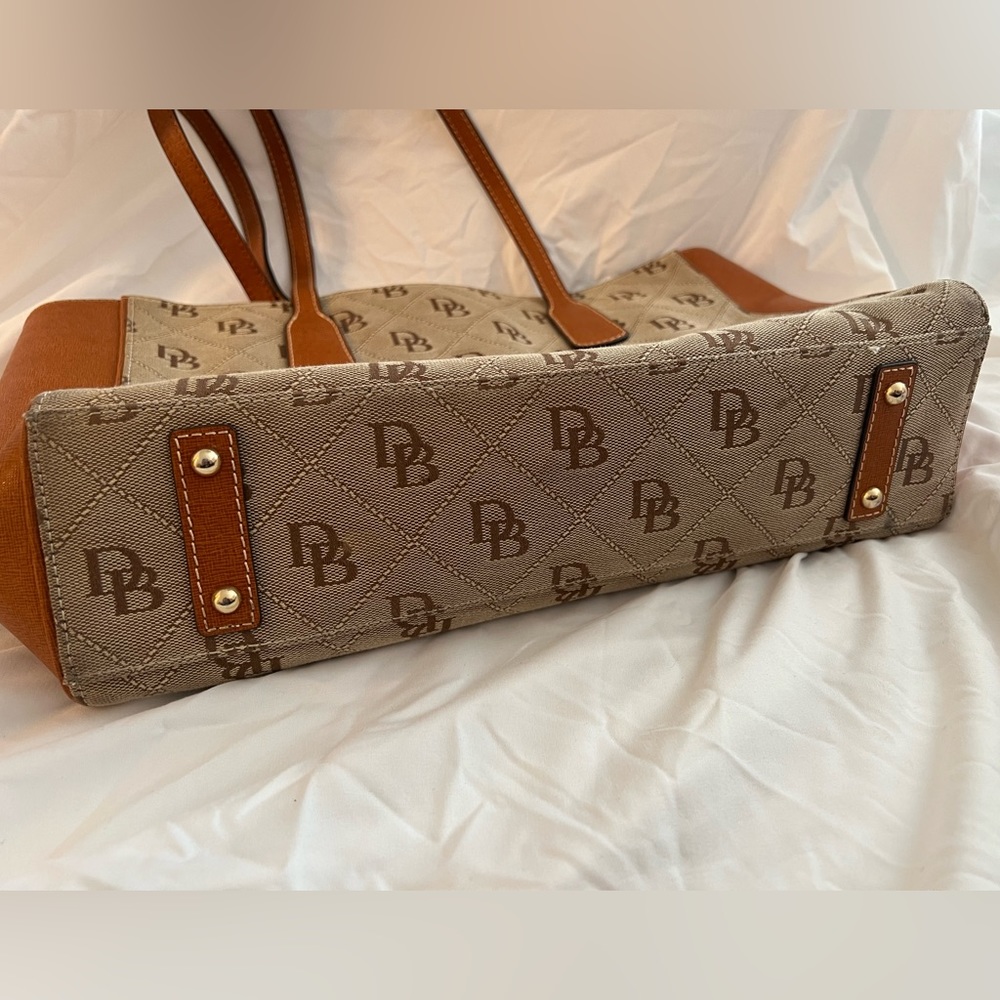Dooney & Bourke Signature Ashton Tote - Picture 2 of 16